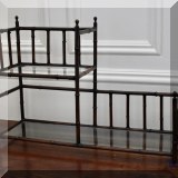 D05. Glass table top shelf. 
